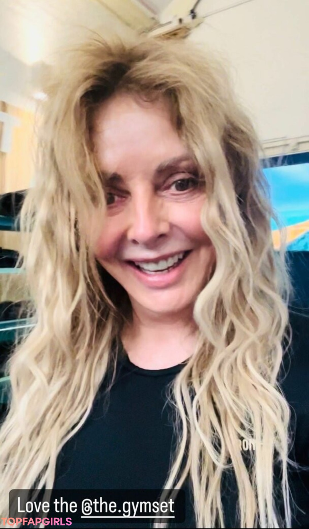 Nacktes geleaktes OnlyFans-Foto von Carol Vorderman #1077
