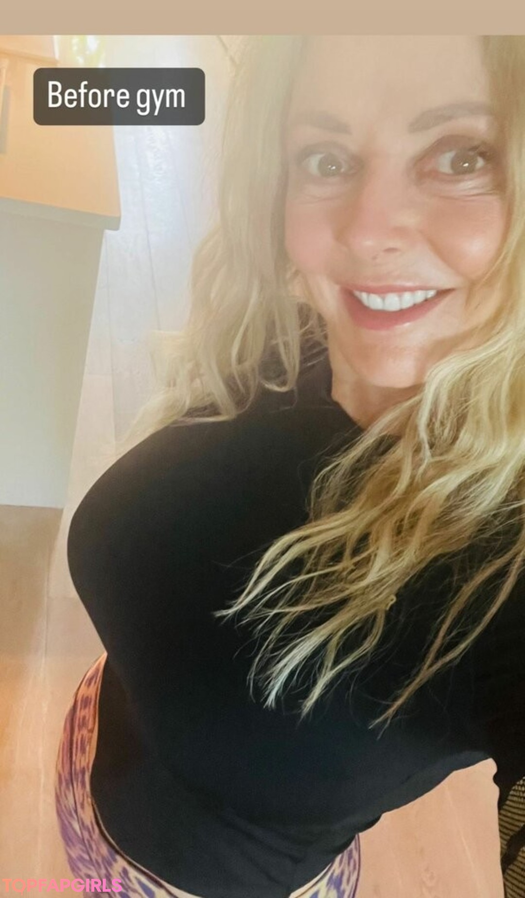 Nacktes geleaktes OnlyFans-Foto von Carol Vorderman #1078