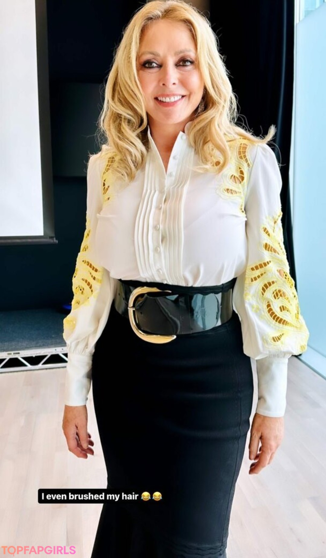Nacktes geleaktes OnlyFans-Foto von Carol Vorderman #1110