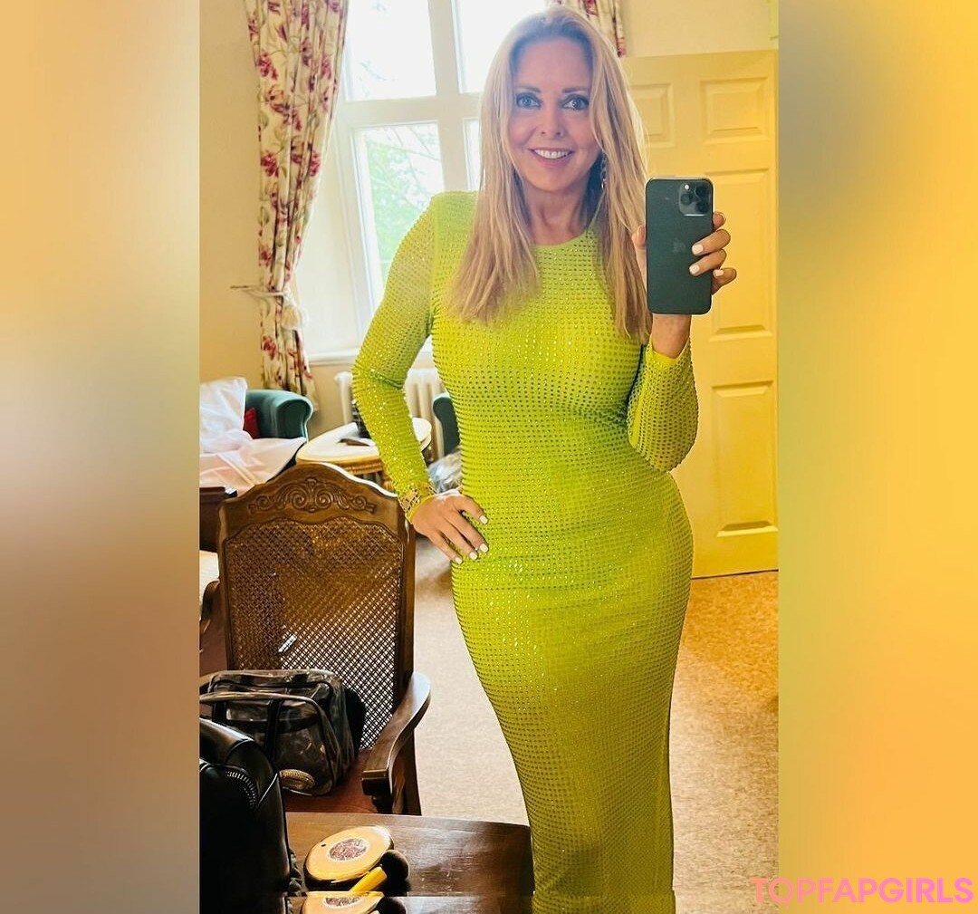 Nacktes geleaktes OnlyFans-Foto von Carol Vorderman #1148