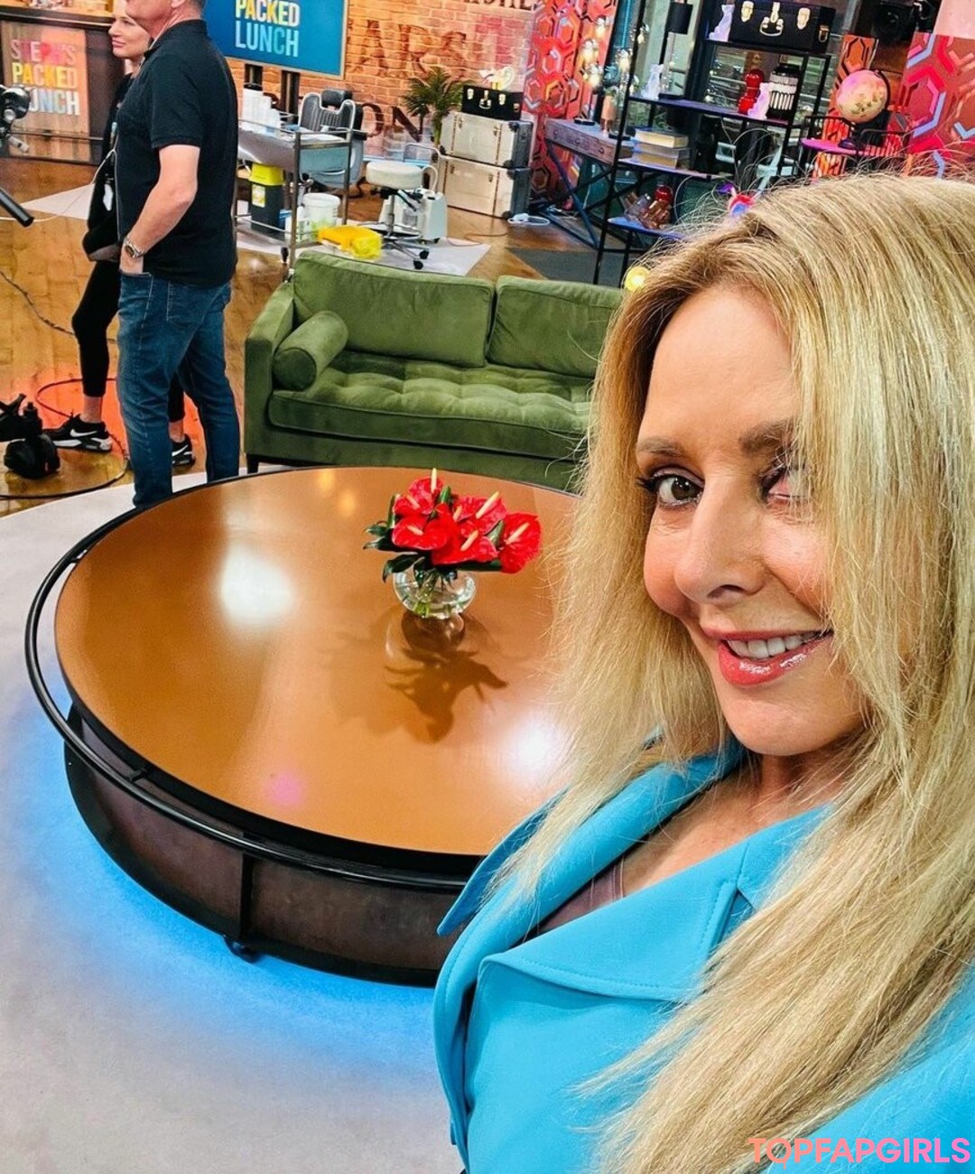 Nacktes geleaktes OnlyFans-Foto von Carol Vorderman #1183