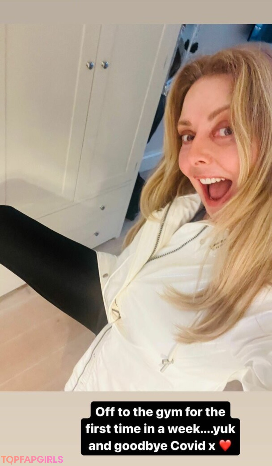 Nacktes geleaktes OnlyFans-Foto von Carol Vorderman #1195