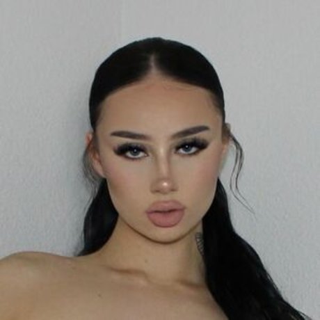 Nacktes geleaktes OnlyFans-Foto von Auhneesh Nicole
