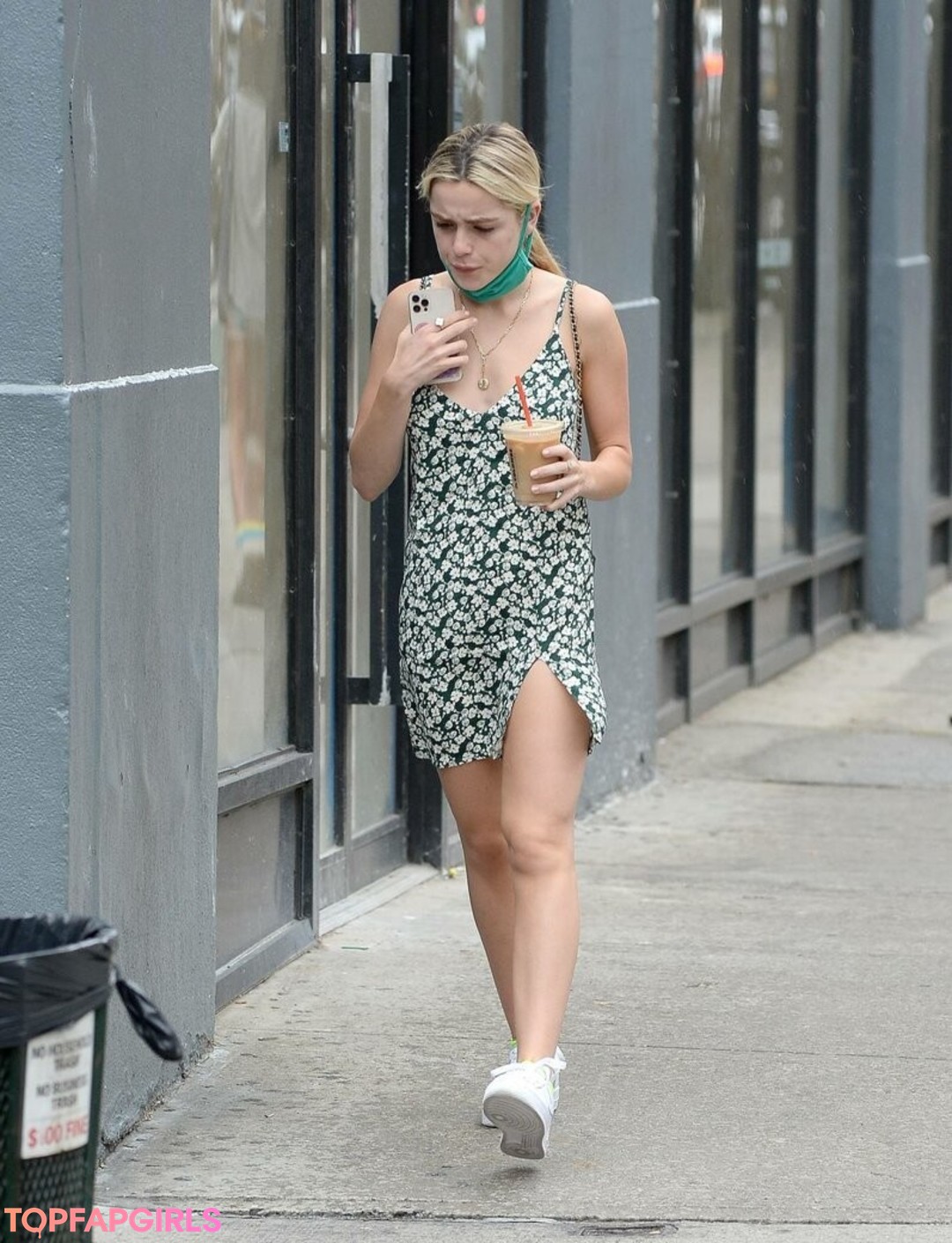 Nacktes geleaktes OnlyFans-Foto von Kiernan Shipka #1069