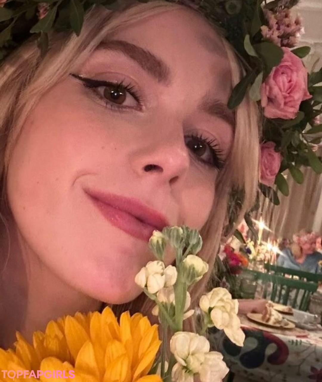 Nacktes geleaktes OnlyFans-Foto von Kiernan Shipka #1273
