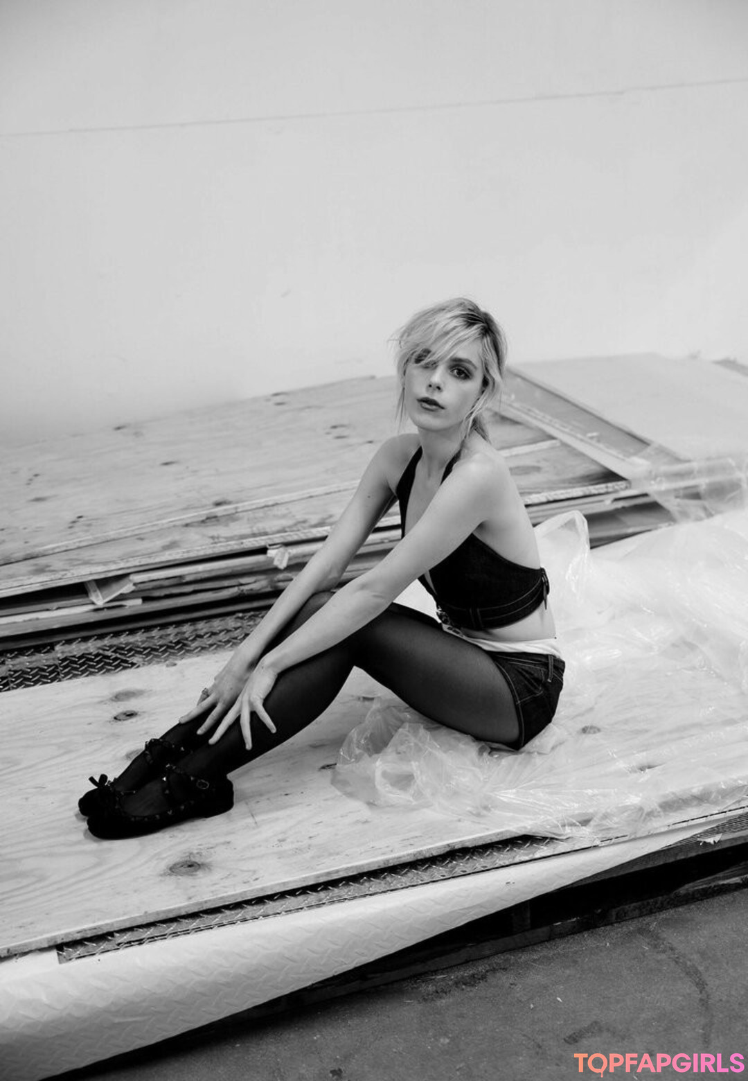 Nacktes geleaktes OnlyFans-Foto von Kiernan Shipka #1496