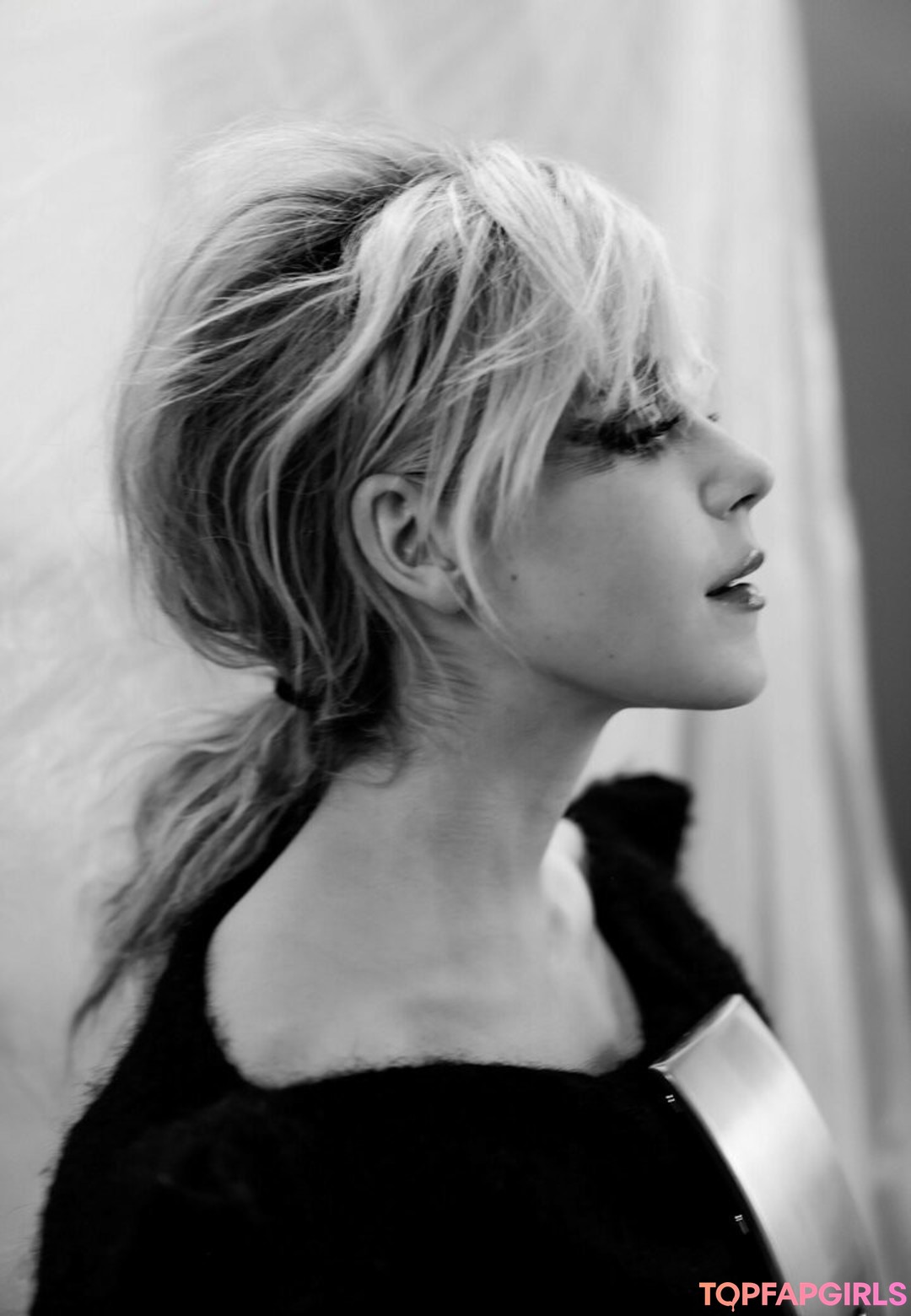 Nacktes geleaktes OnlyFans-Foto von Kiernan Shipka #1507