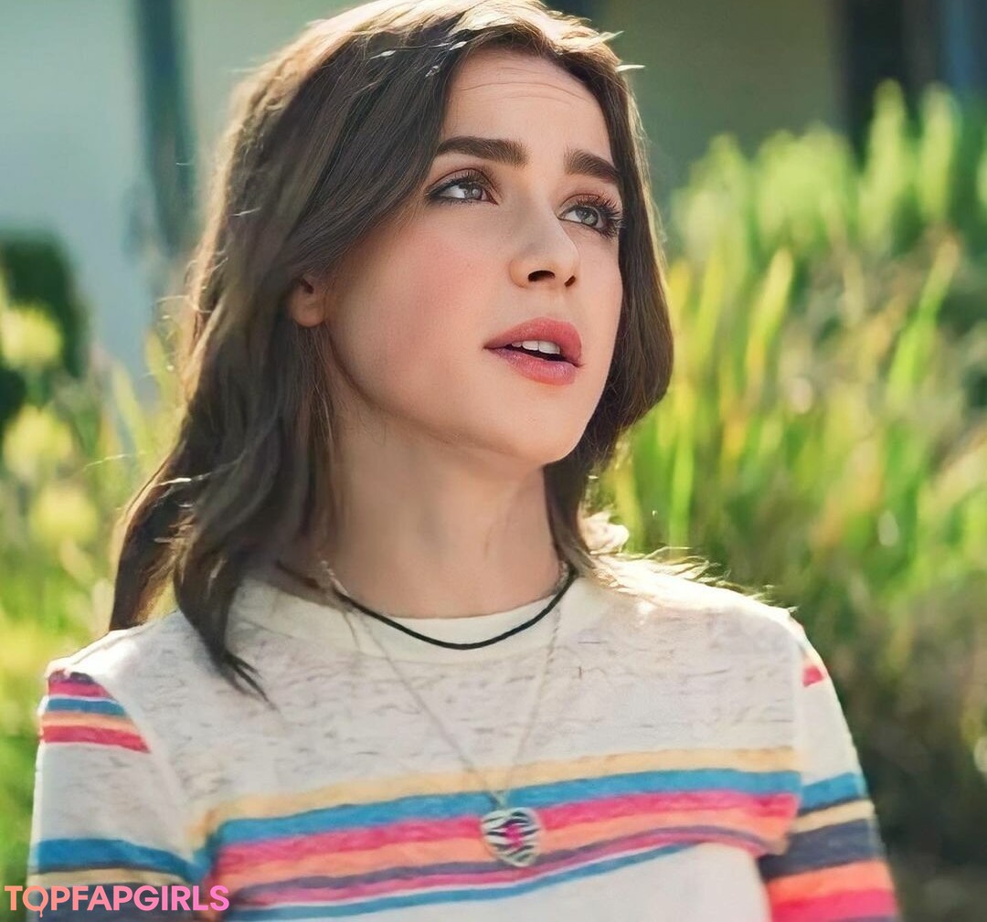 Nacktes geleaktes OnlyFans-Foto von Kiernan Shipka #1512