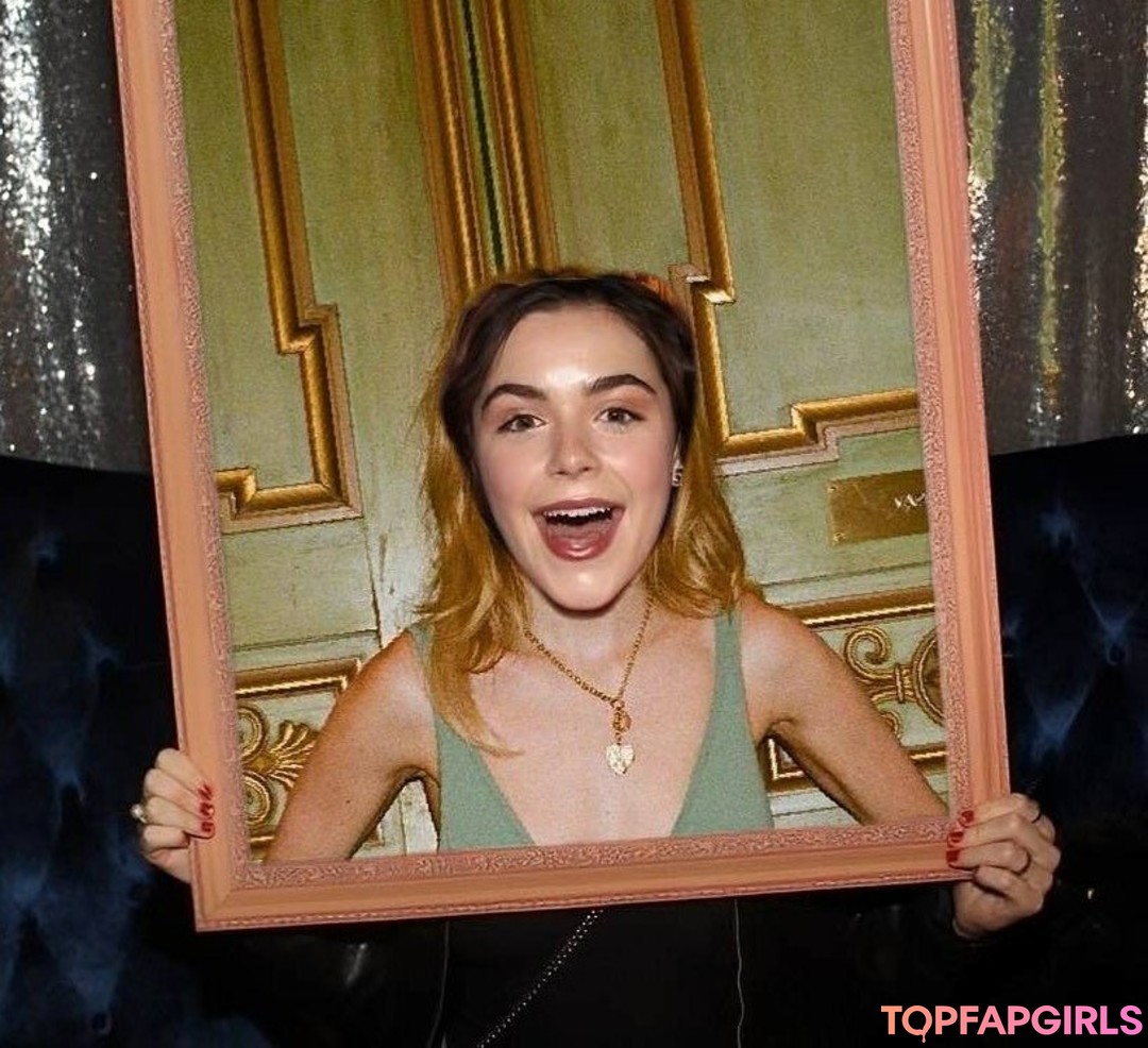 Nacktes geleaktes OnlyFans-Foto von Kiernan Shipka #1513