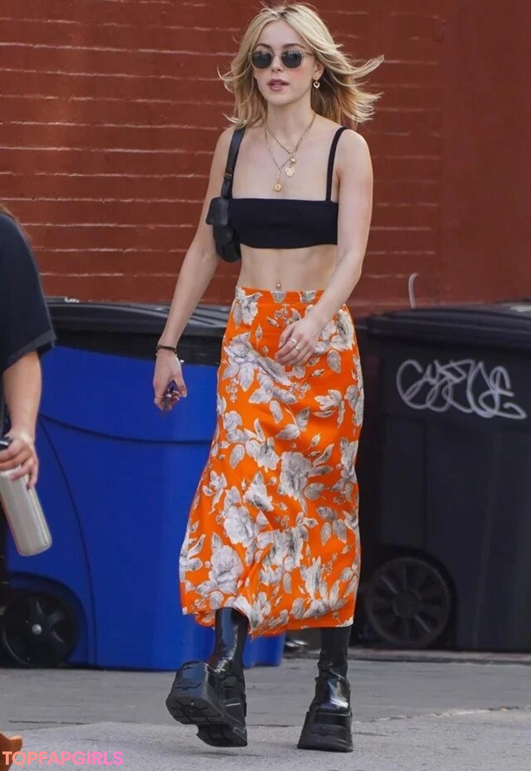 Nacktes geleaktes OnlyFans-Foto von Kiernan Shipka #1563