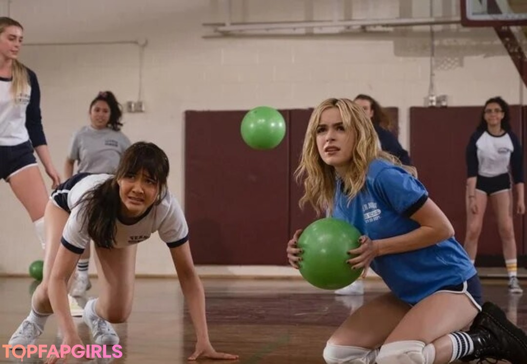 Nacktes geleaktes OnlyFans-Foto von Kiernan Shipka #1631