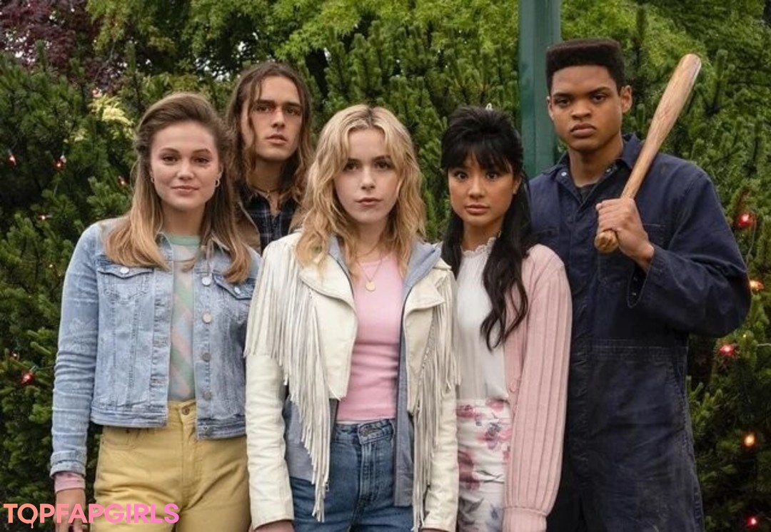 Nacktes geleaktes OnlyFans-Foto von Kiernan Shipka #1632