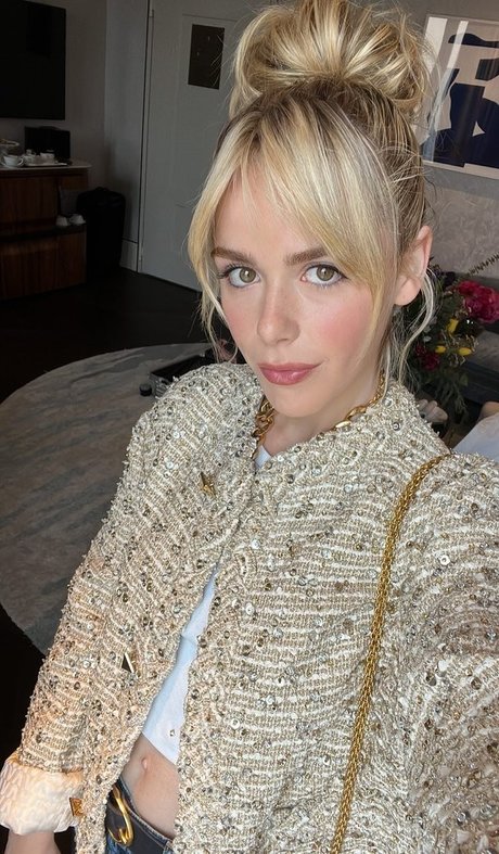 Nacktes geleaktes OnlyFans-Foto von Kiernan Shipka