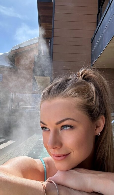 Nacktes geleaktes OnlyFans-Foto von Nikki Leigh