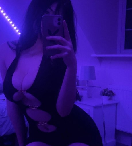 Nacktes geleaktes OnlyFans-Foto von Layla Dream