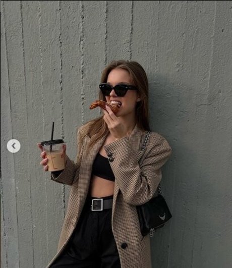 Anna Zak