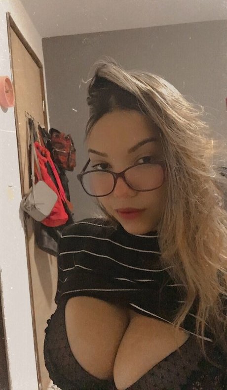Nacktes geleaktes OnlyFans-Foto von Camilaferreirai