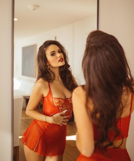 Nacktes geleaktes OnlyFans-Foto von Madison Pettis