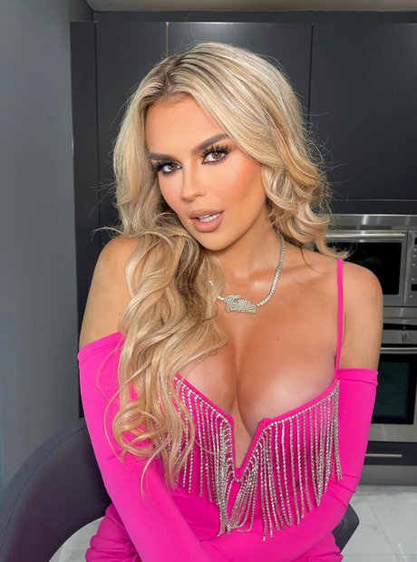 Tallia Storm