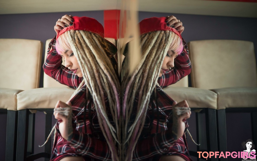 Nacktes geleaktes OnlyFans-Foto von Fishball Suicide #1035