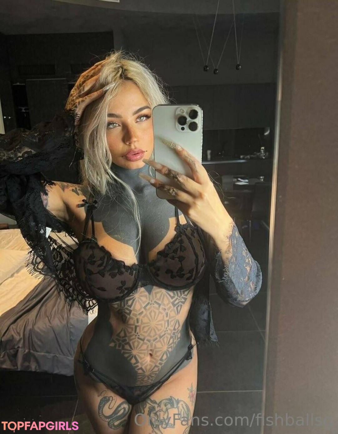 Nacktes geleaktes OnlyFans-Foto von Fishball Suicide #1902