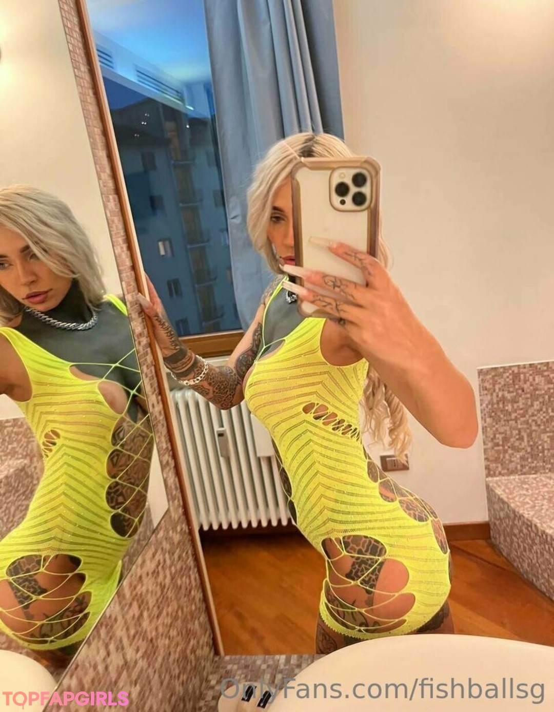Nacktes geleaktes OnlyFans-Foto von Fishball Suicide #1904