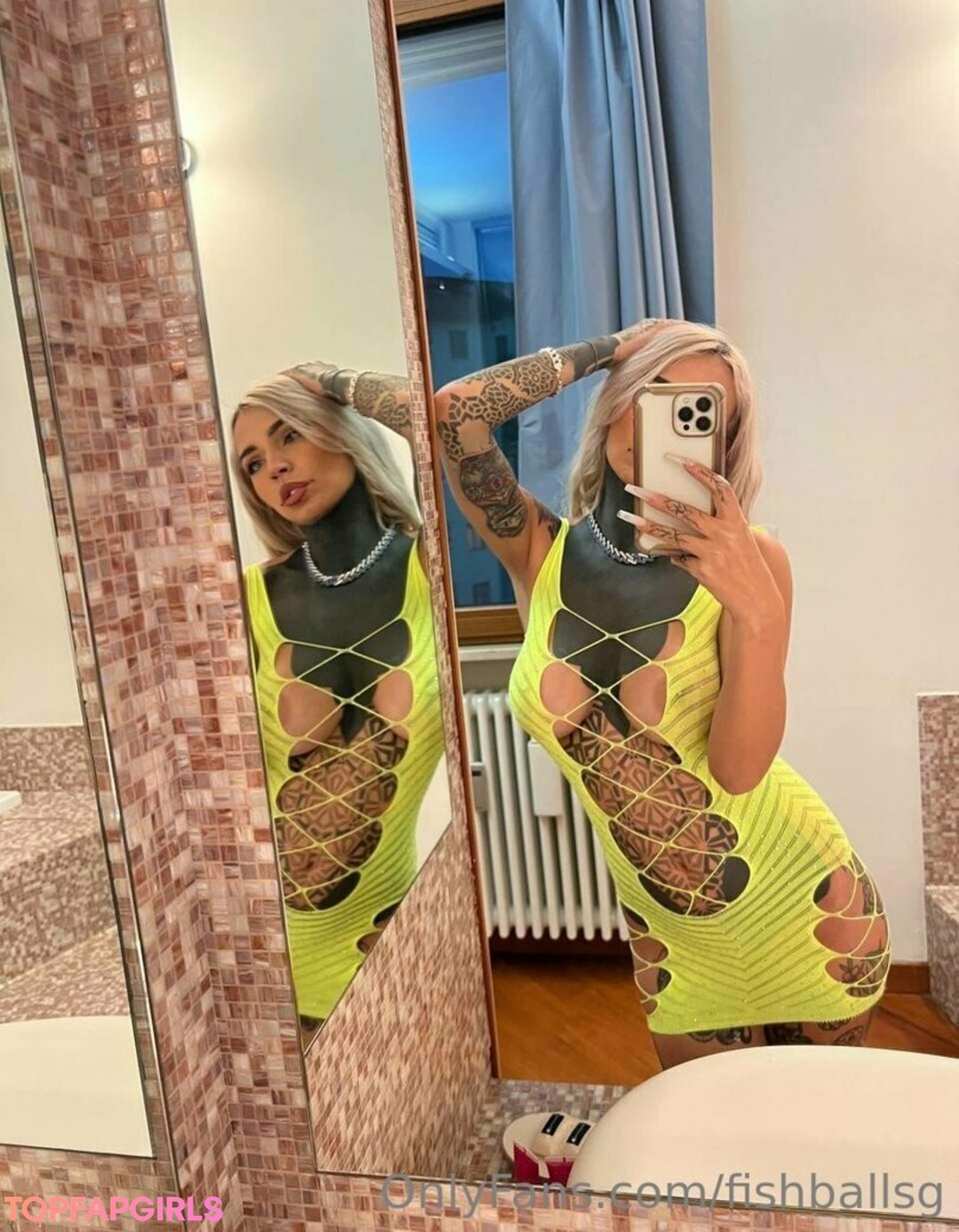 Nacktes geleaktes OnlyFans-Foto von Fishball Suicide #1933