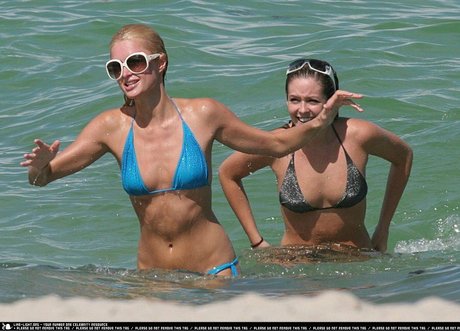 Nacktes geleaktes OnlyFans-Foto von Paris Hilton