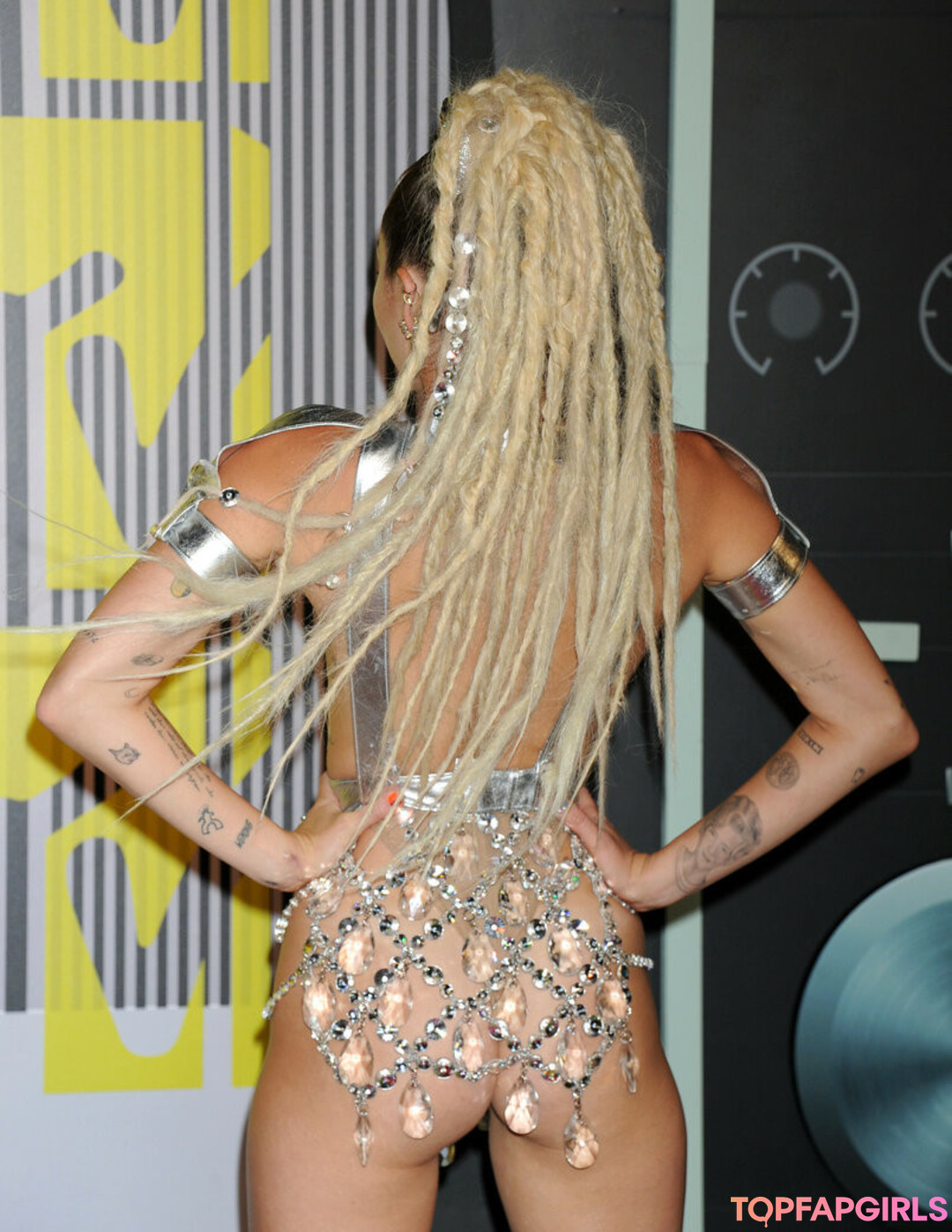 Nacktes geleaktes OnlyFans-Foto von Miley Cyrus #1180