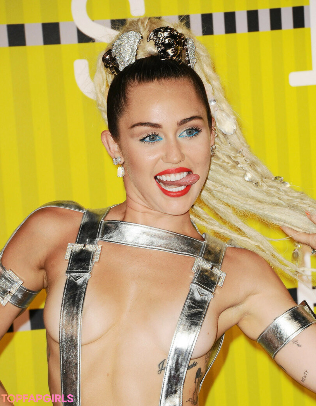 Nacktes geleaktes OnlyFans-Foto von Miley Cyrus #1190