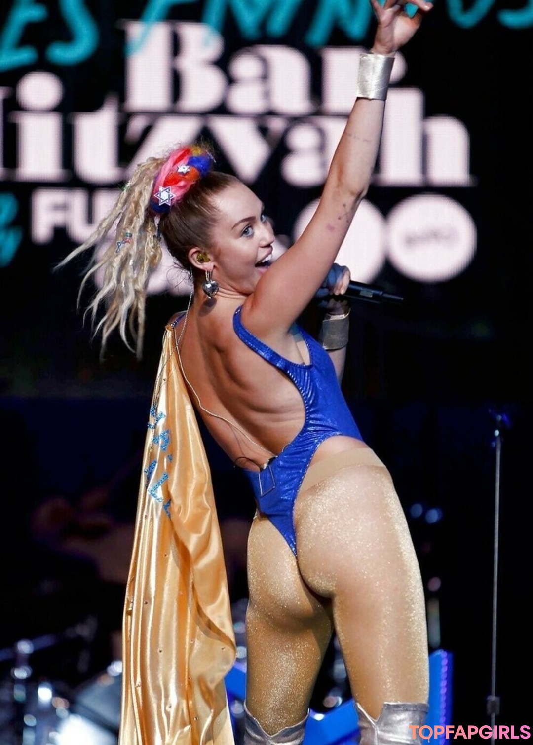 Nacktes geleaktes OnlyFans-Foto von Miley Cyrus #1232