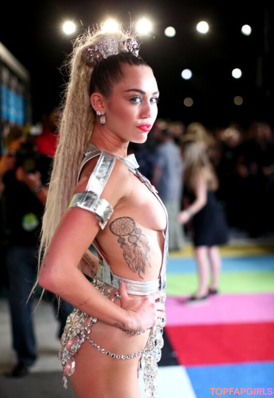Nacktes geleaktes OnlyFans-Foto von Miley Cyrus #1329