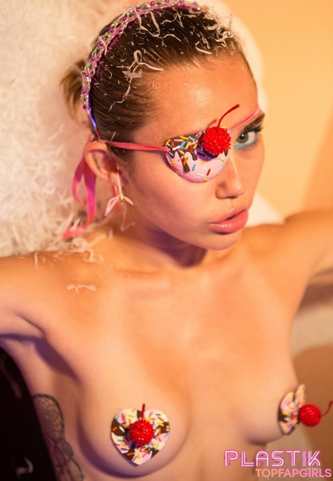 Nacktes geleaktes OnlyFans-Foto von Miley Cyrus #1439