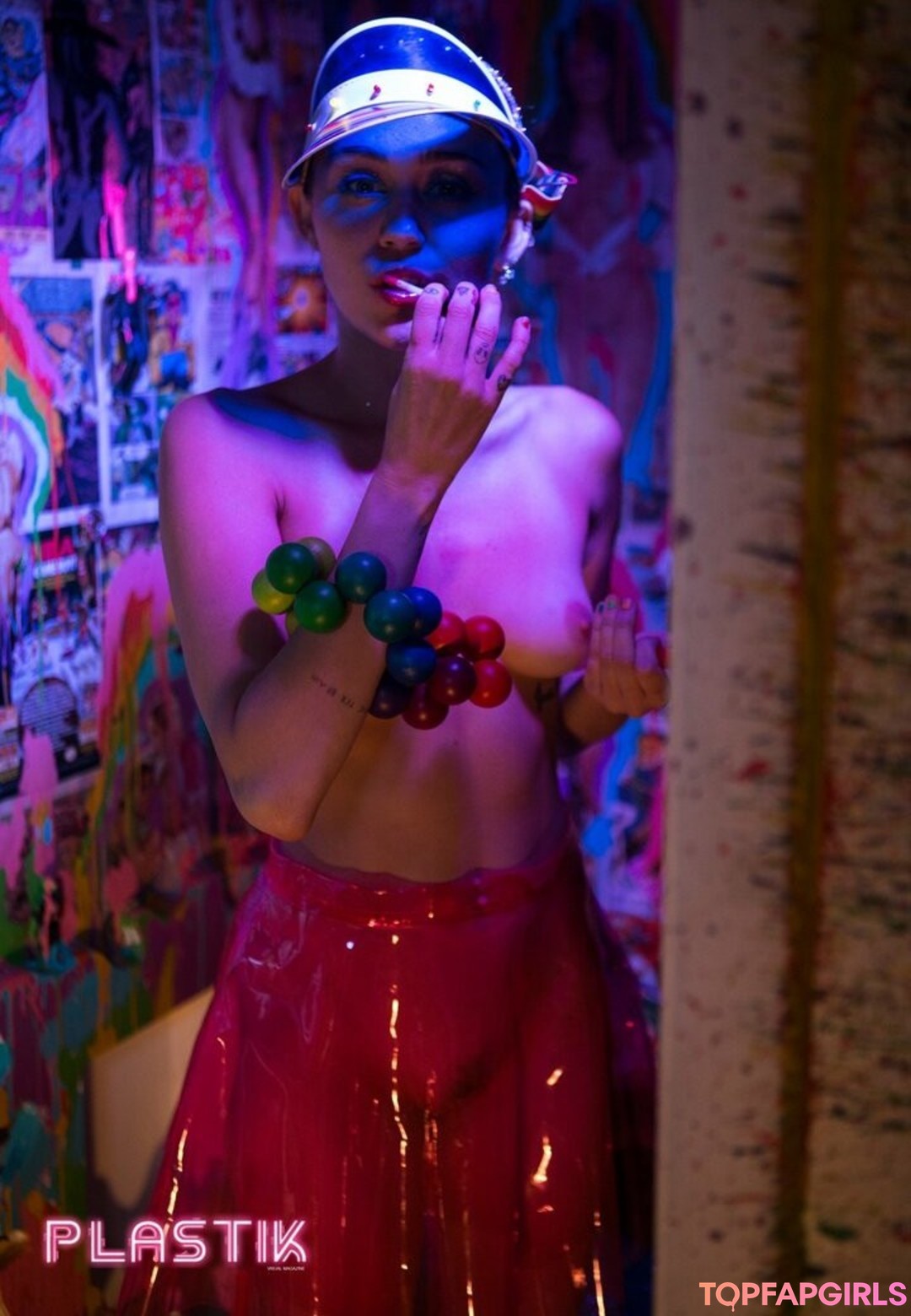 Nacktes geleaktes OnlyFans-Foto von Miley Cyrus #1443