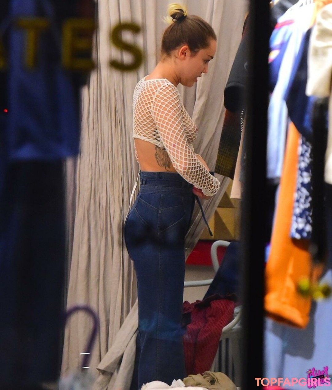 Nacktes geleaktes OnlyFans-Foto von Miley Cyrus #1589