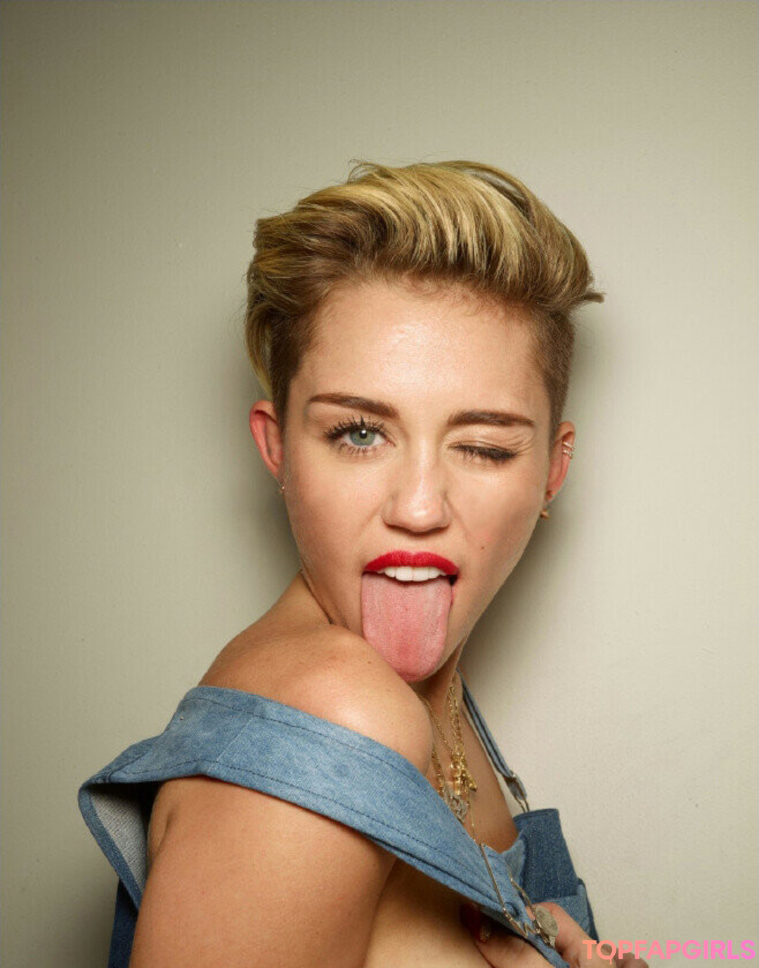 Nacktes geleaktes OnlyFans-Foto von Miley Cyrus #1627