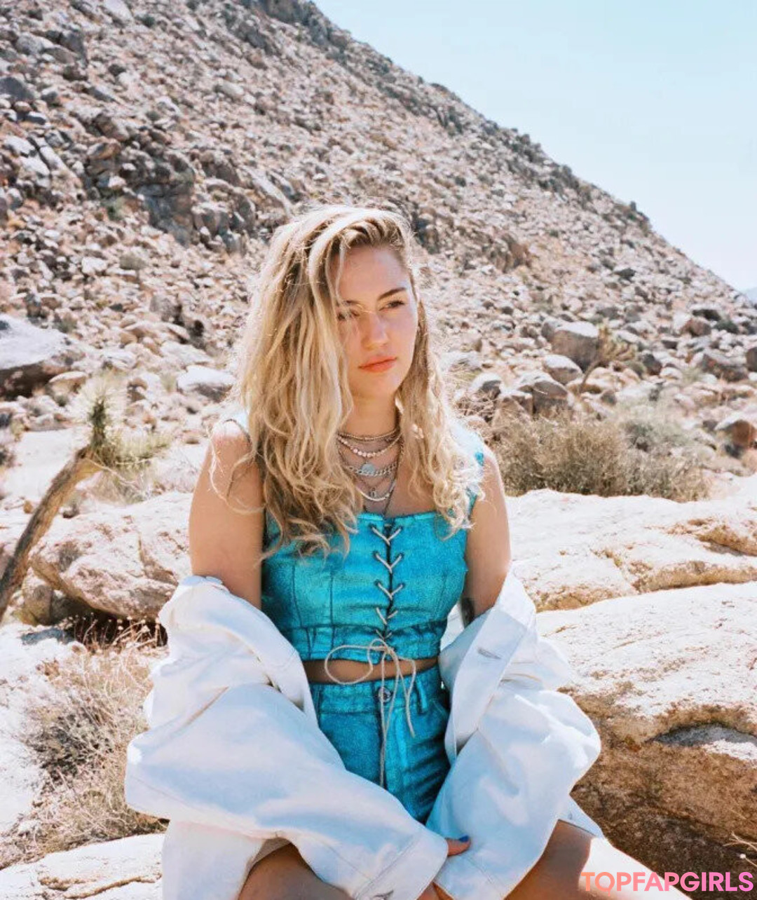 Nacktes geleaktes OnlyFans-Foto von Miley Cyrus #1633