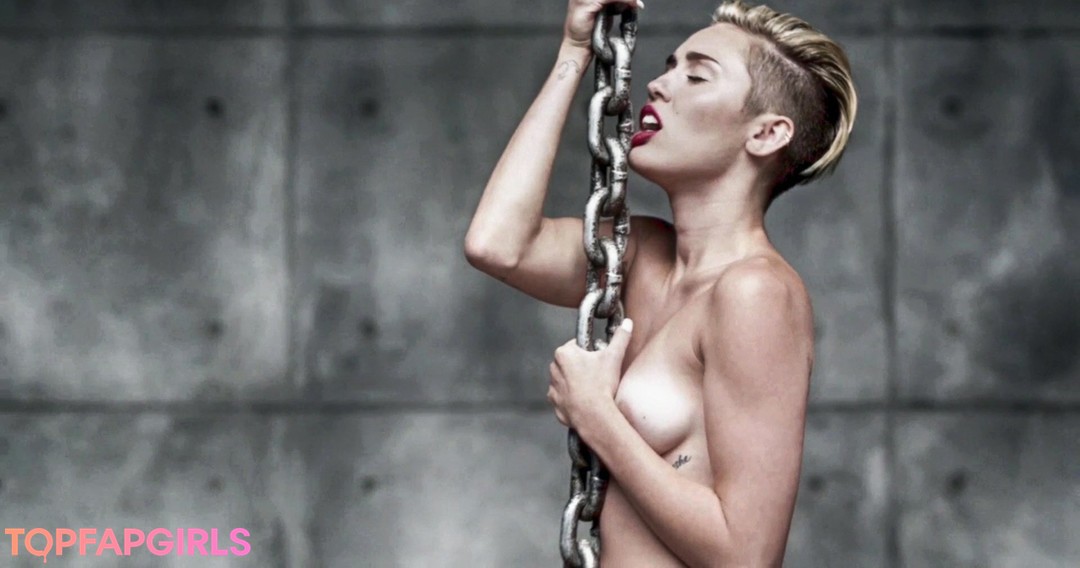 Nacktes geleaktes OnlyFans-Foto von Miley Cyrus #1649