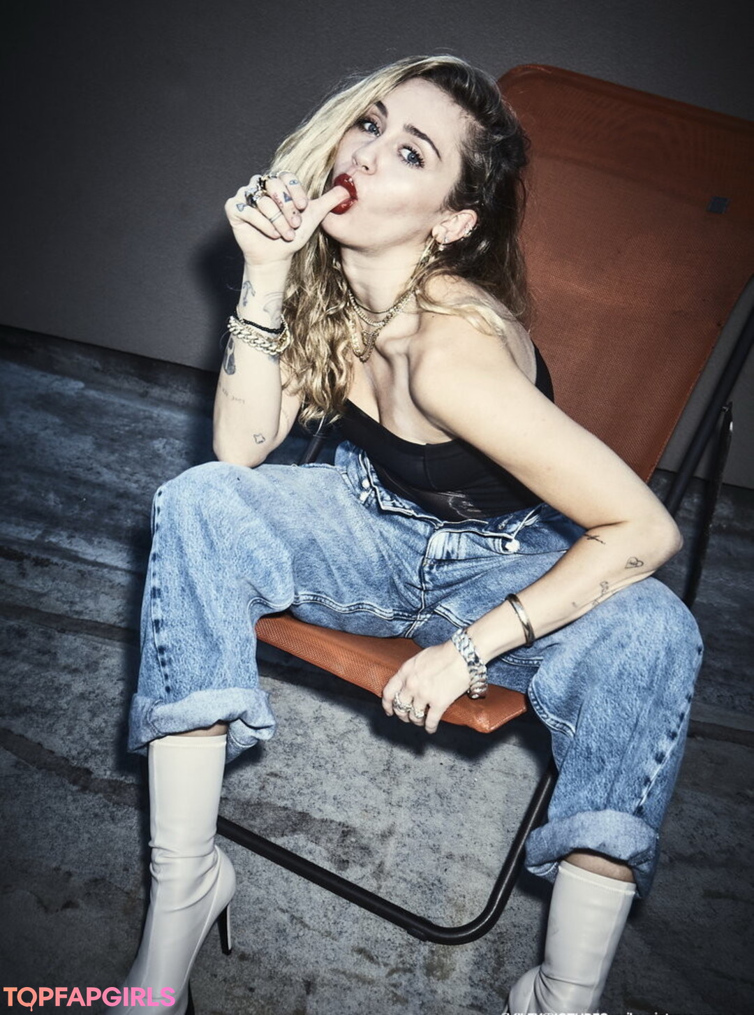 Nacktes geleaktes OnlyFans-Foto von Miley Cyrus #1685