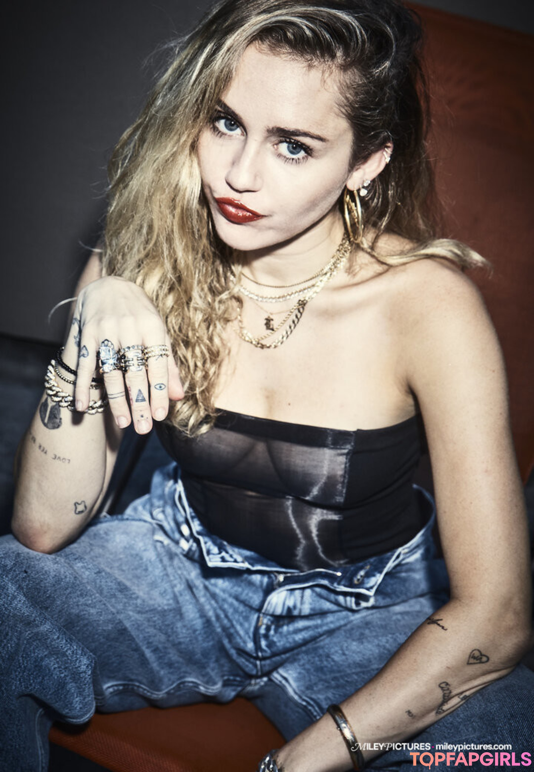 Nacktes geleaktes OnlyFans-Foto von Miley Cyrus #1686