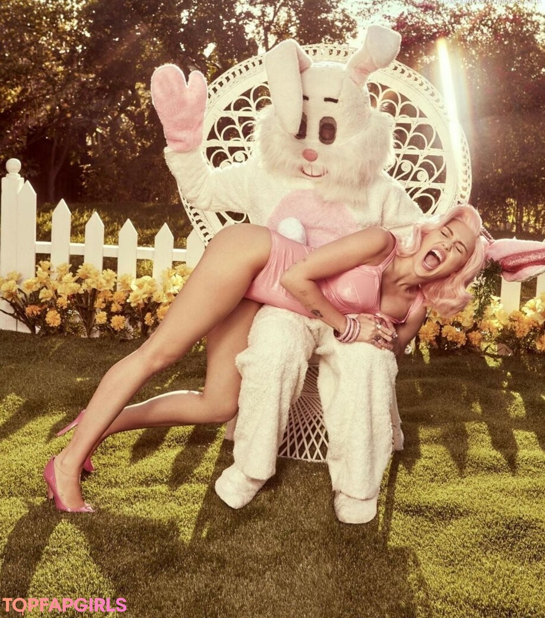 Nacktes geleaktes OnlyFans-Foto von Miley Cyrus #1805