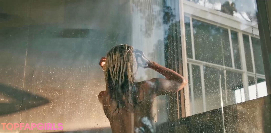 Nacktes geleaktes OnlyFans-Foto von Miley Cyrus #1907