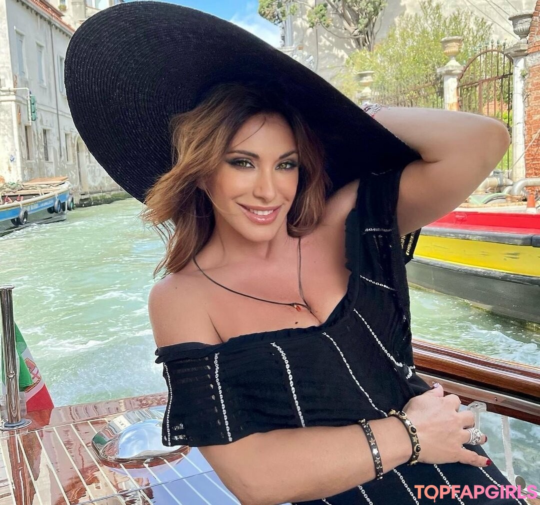 Nacktes geleaktes OnlyFans-Foto von Sabrina Salerno #1192