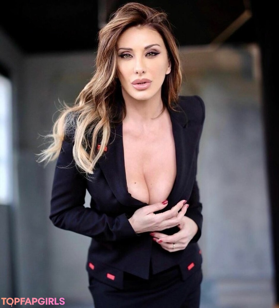 Nacktes geleaktes OnlyFans-Foto von Sabrina Salerno #1635