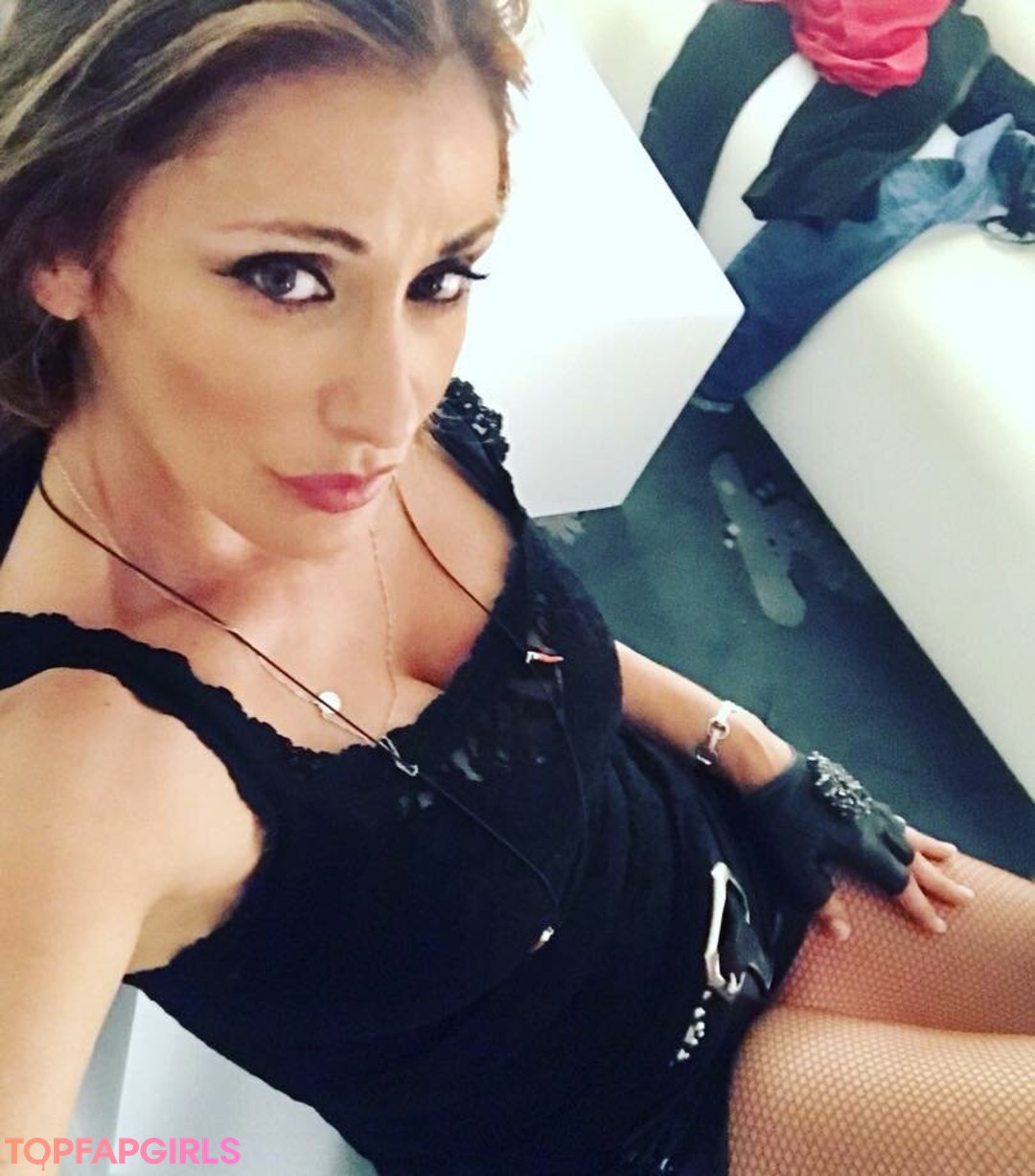 Nacktes geleaktes OnlyFans-Foto von Sabrina Salerno #1731
