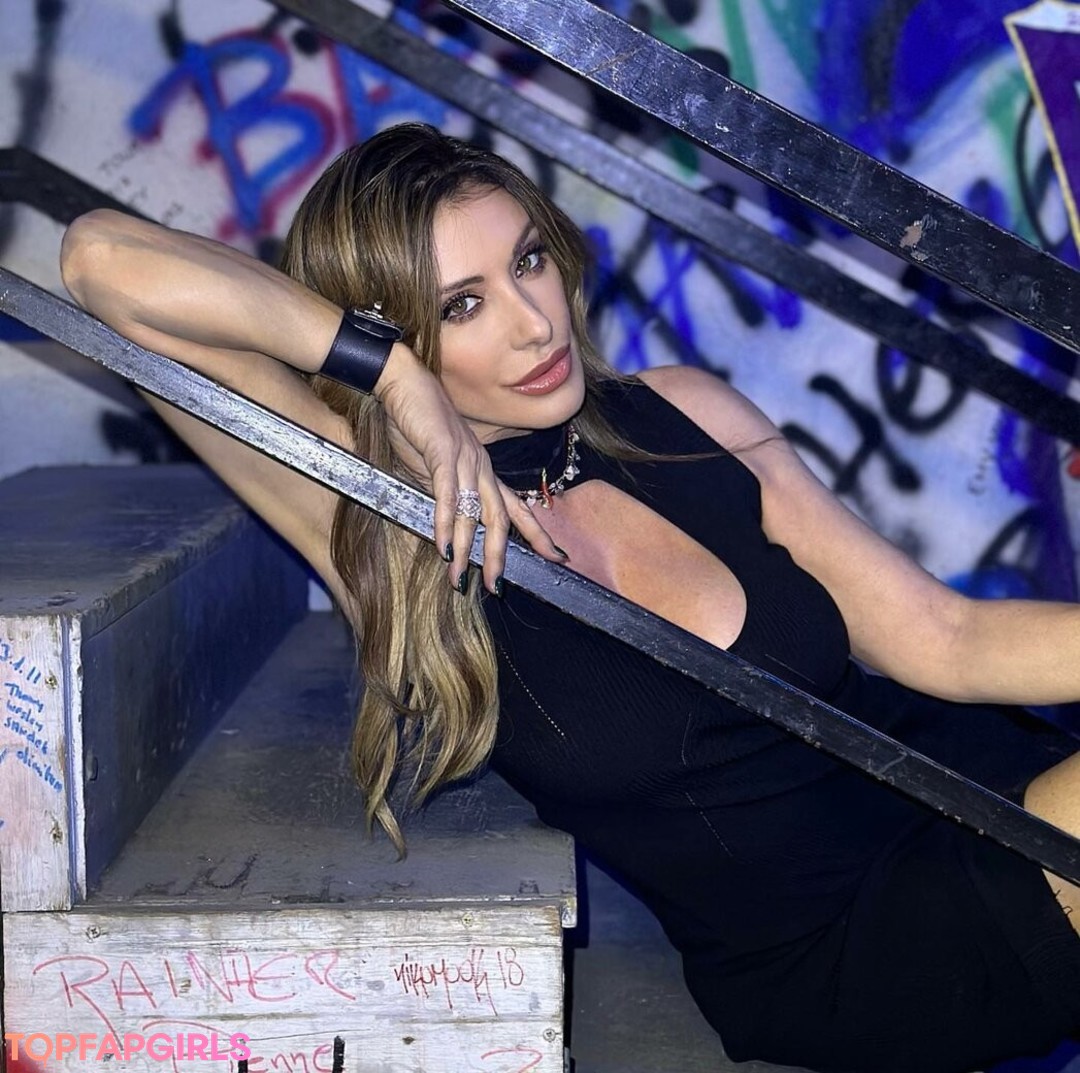 Nacktes geleaktes OnlyFans-Foto von Sabrina Salerno #1778