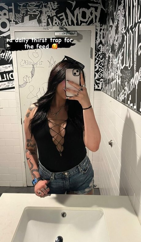 Nacktes geleaktes OnlyFans-Foto von Yourfutureexwifey
