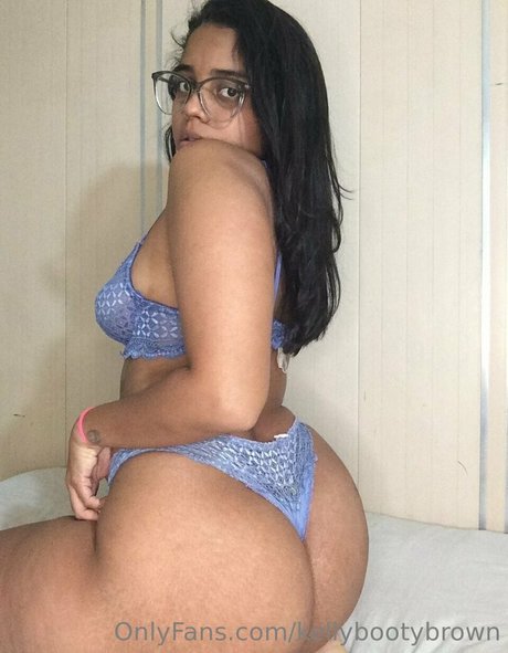 Nacktes geleaktes OnlyFans-Foto von Kellybootybrown