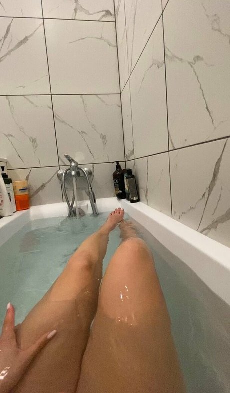 Nacktes geleaktes OnlyFans-Foto von Mollyloveyou