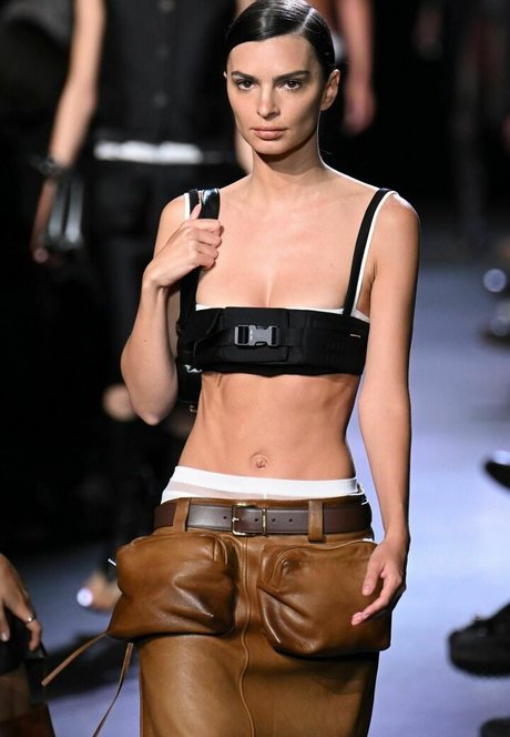 Emily Ratajkowski